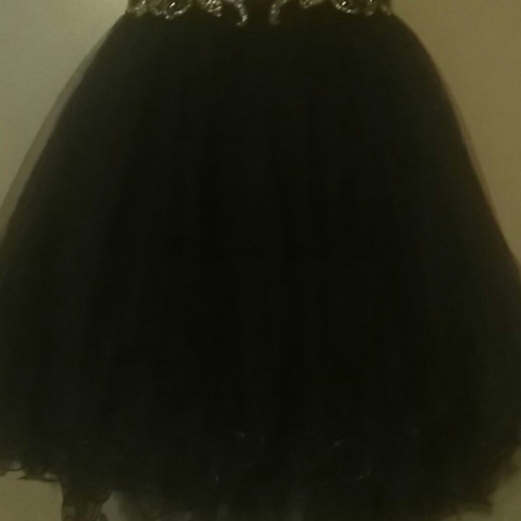 LETS BEAUTIFUL EMBELLISHED PAGEANT DRESS - Picture 3 of 6